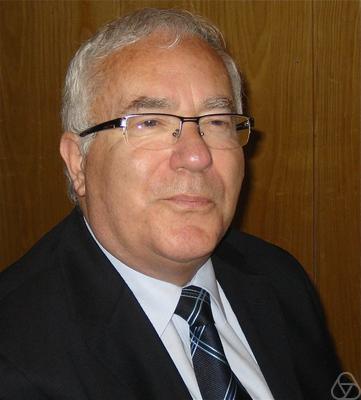 Zvi Arad