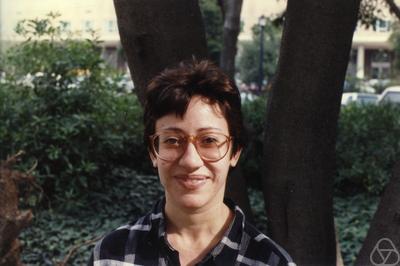 Simone Hazan