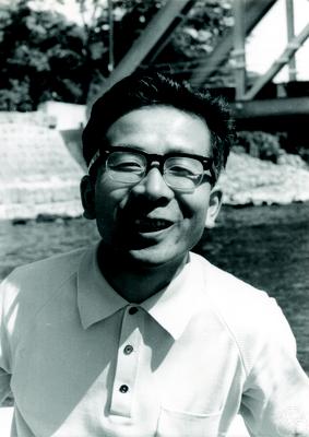 Tsuyoshi Ando