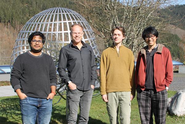 Vignesh Subramanian, Jesper Grodal, Isaac Moselle, Kaif Hilman