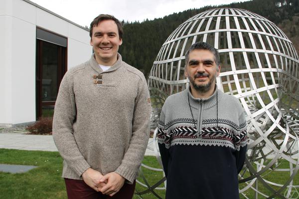 Jan Mazáč, Nicolae Strungaru