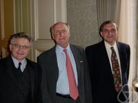 Wolfgang K. Härdle, Werner Hildenbrand, Alois R. Kneip